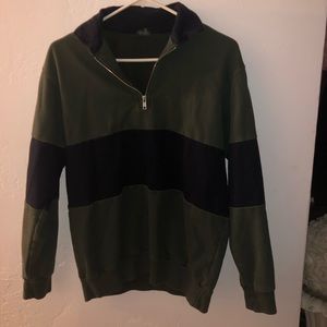 Brandy Melville Green and Navy Blue Quarter Zip
